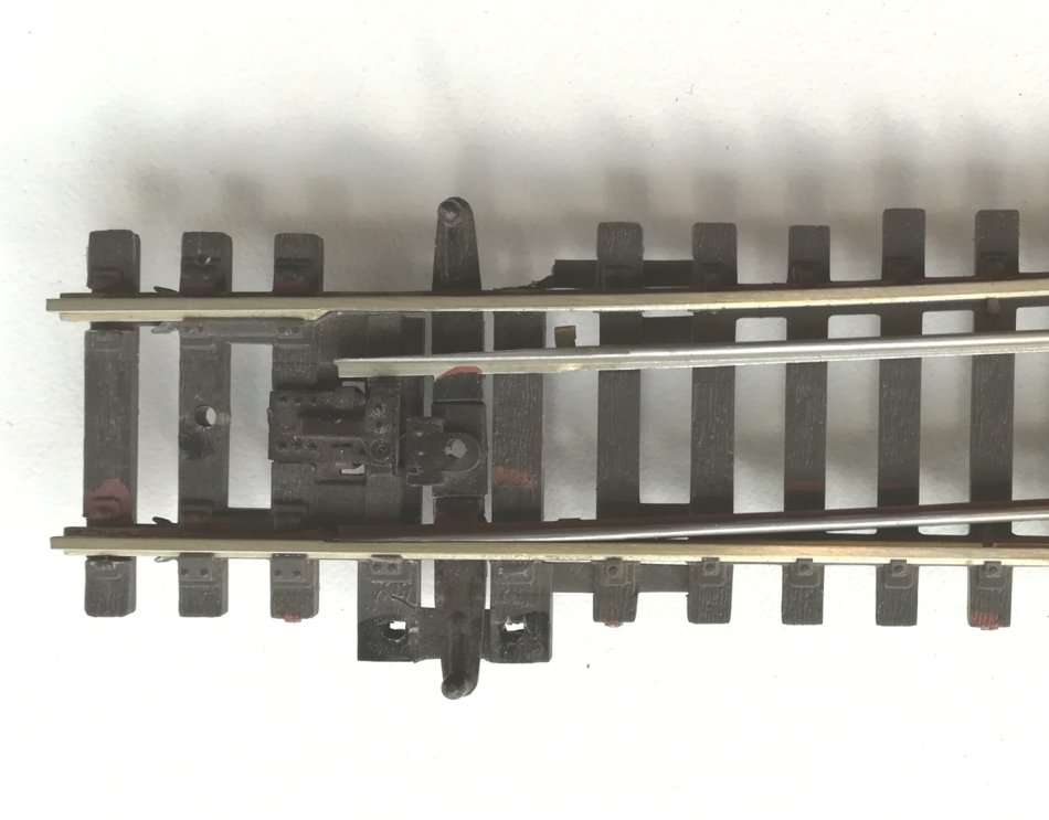 Peco SL-89 large radius L/H turnout