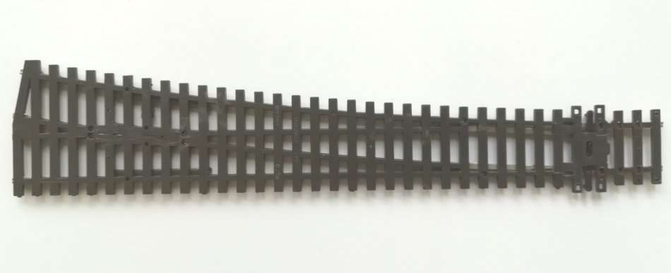 Peco SL-89 large radius L/H turnout