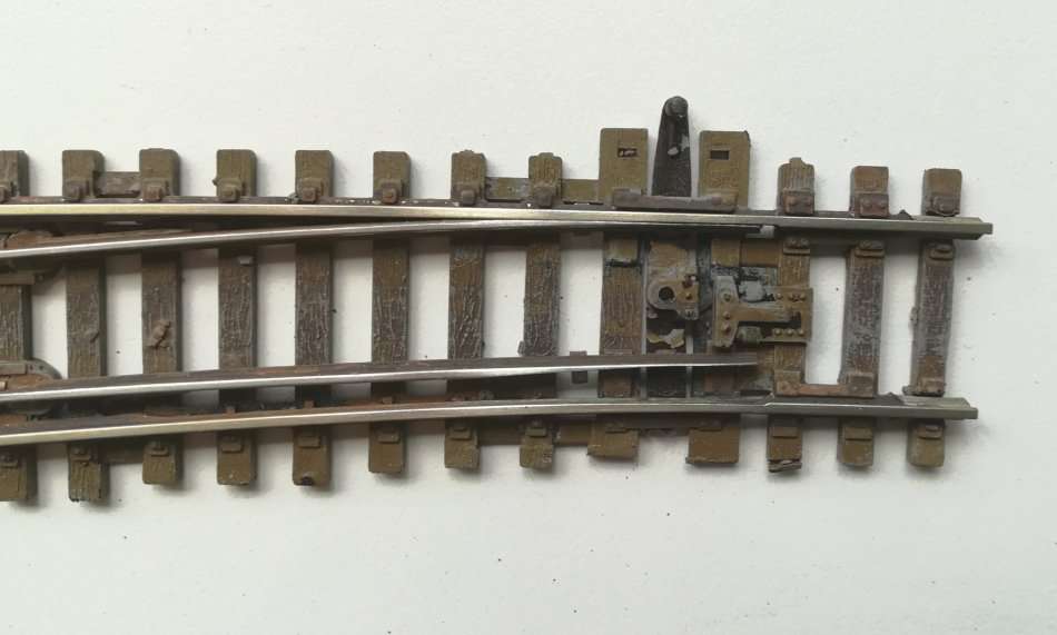 Peco SL-87 large radius L/H curved turnout