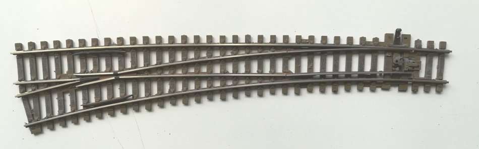 Peco SL-87 large radius L/H curved turnout