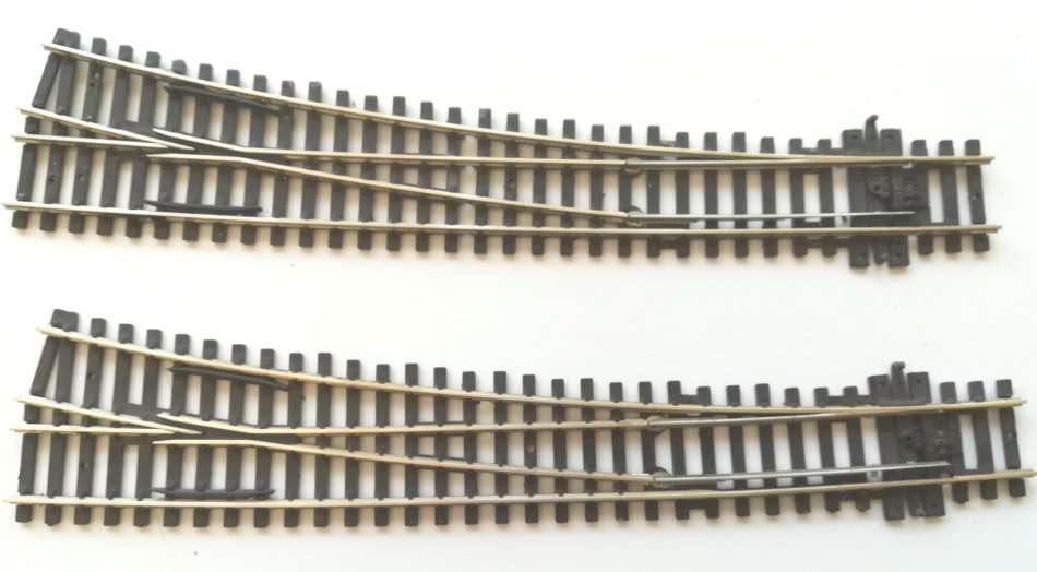 2x Peco SL-86 large radius R/H curved turnouts + motors