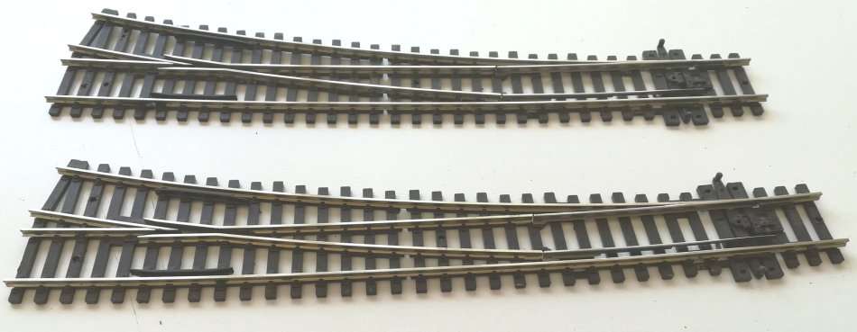 2x Peco SL-86 large radius R/H curved turnouts + motors