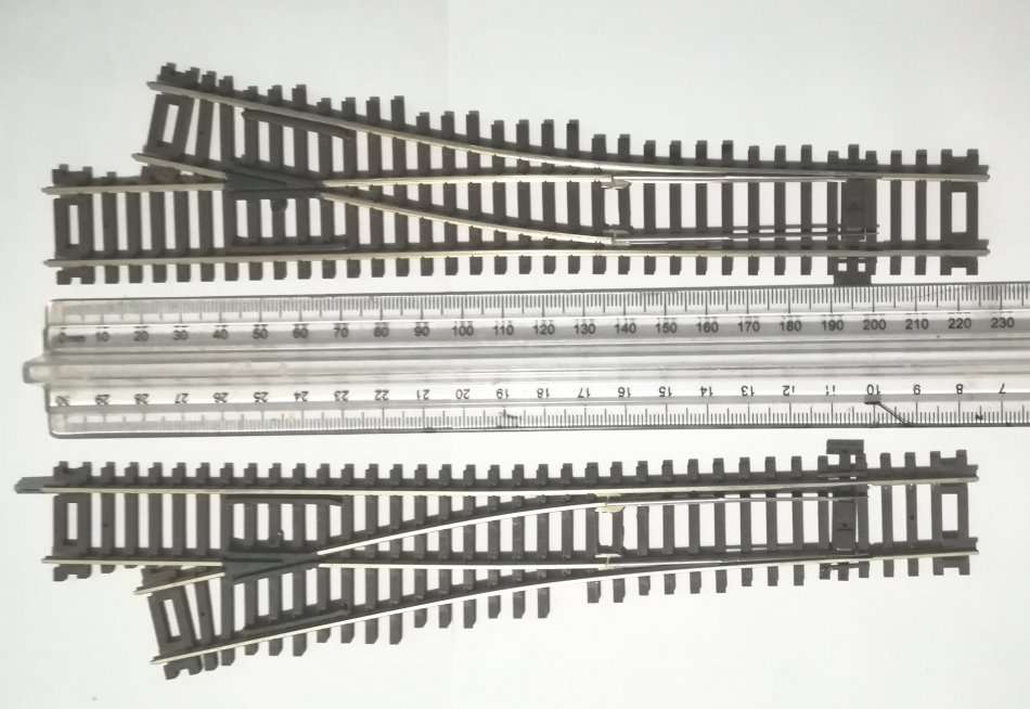 Atlas code 83 turnouts