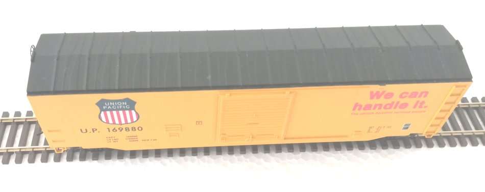 Bachmann Silver Series box car