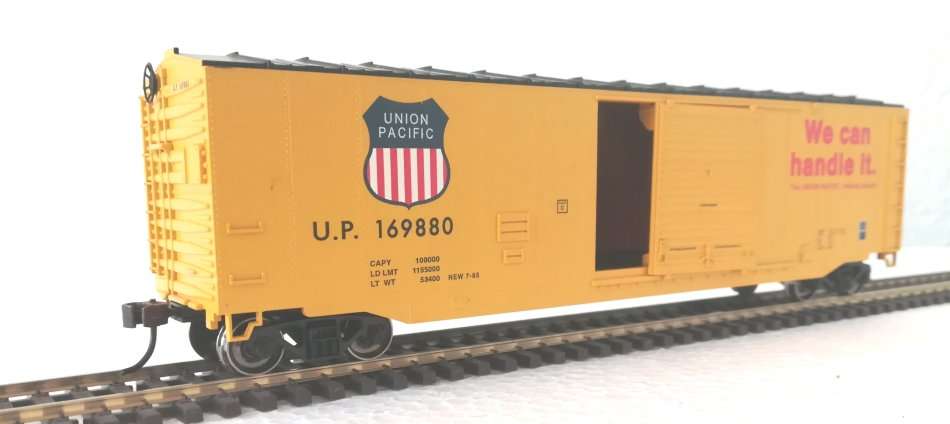 Bachmann Silver Series box car