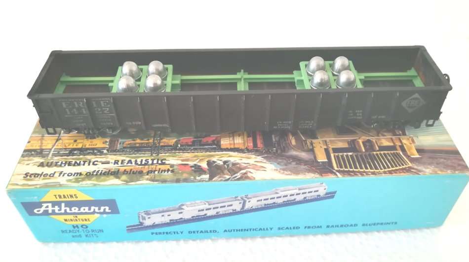 Erie gondola with load