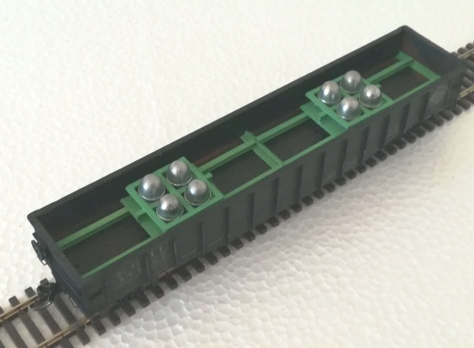 Erie gondola with load