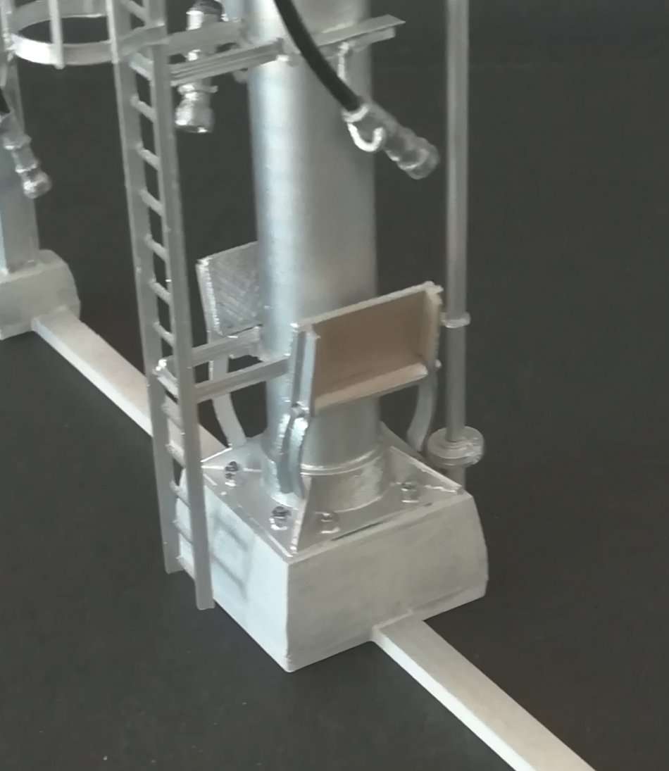 Diesel sanding tower