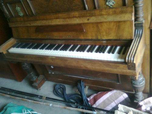 Endymion Dresden Upright Piano
