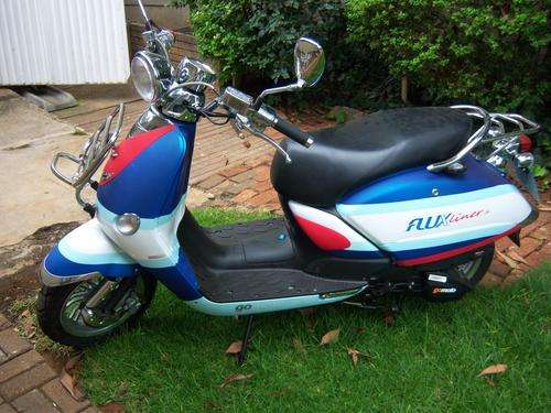 Scooters Mopeds 2012 Gomoto Fluxliner I 150 cc only 50 km on the clock was sold for 7 500.00 on 16 Jan at 11 10 by JohnTR in Gauteng ID 86363641