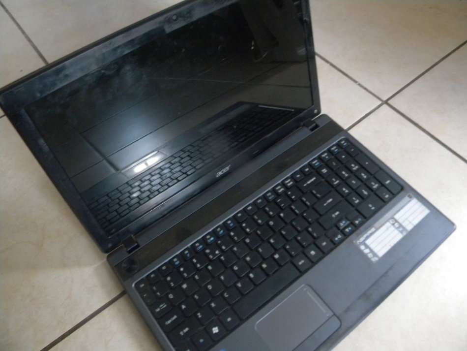 Acer 5733 series