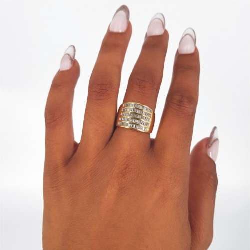 18ct Yellow Gold Baguette Cut Diamond Ring