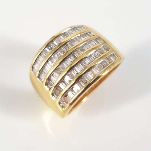18ct Yellow Gold Baguette Cut Diamond Ring