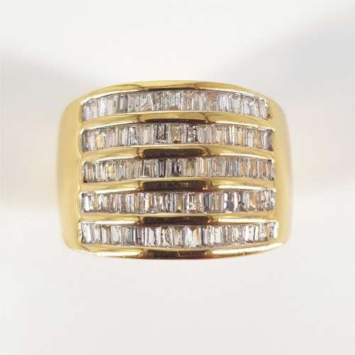 18ct Yellow Gold Baguette Cut Diamond Ring