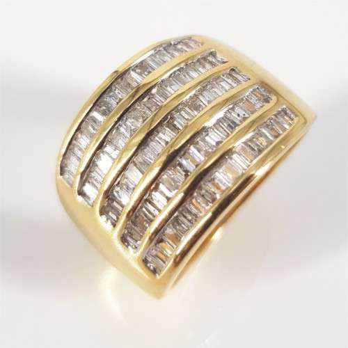 18ct Yellow Gold Baguette Cut Diamond Ring