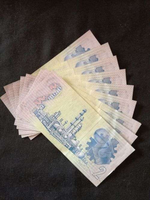 Twee Rand notes x 10,  Serial no run of 10, FL8219531-FL8219540