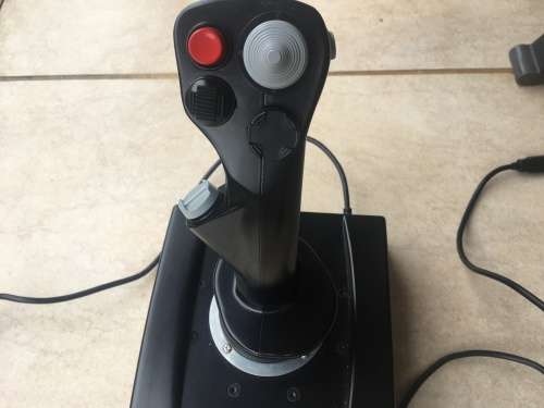 Thrustmaster Hotas Couger PC Flight Set.