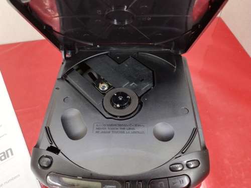 Sony Discern D-131 - WORKING 100% with BOOKLET