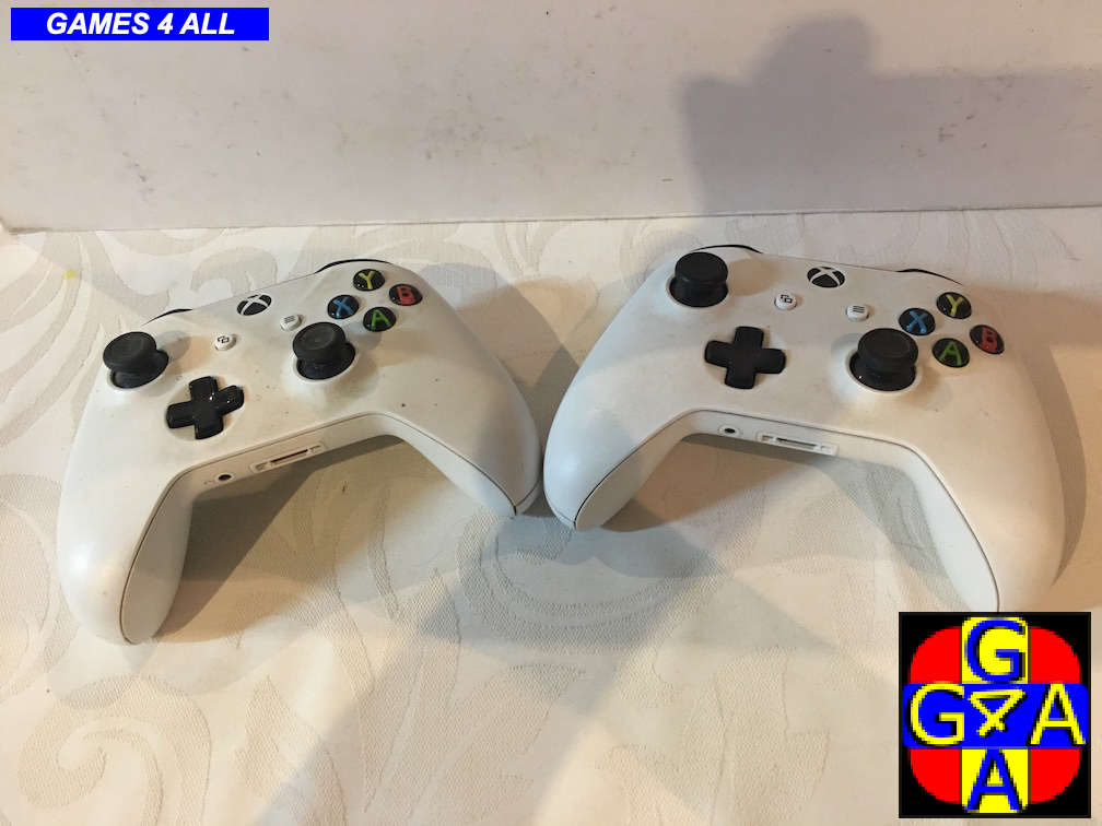 2 XBox ONE Controllers - BOTH FAULTY