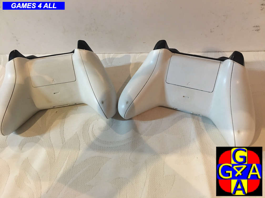 2 XBox ONE Controllers - BOTH FAULTY