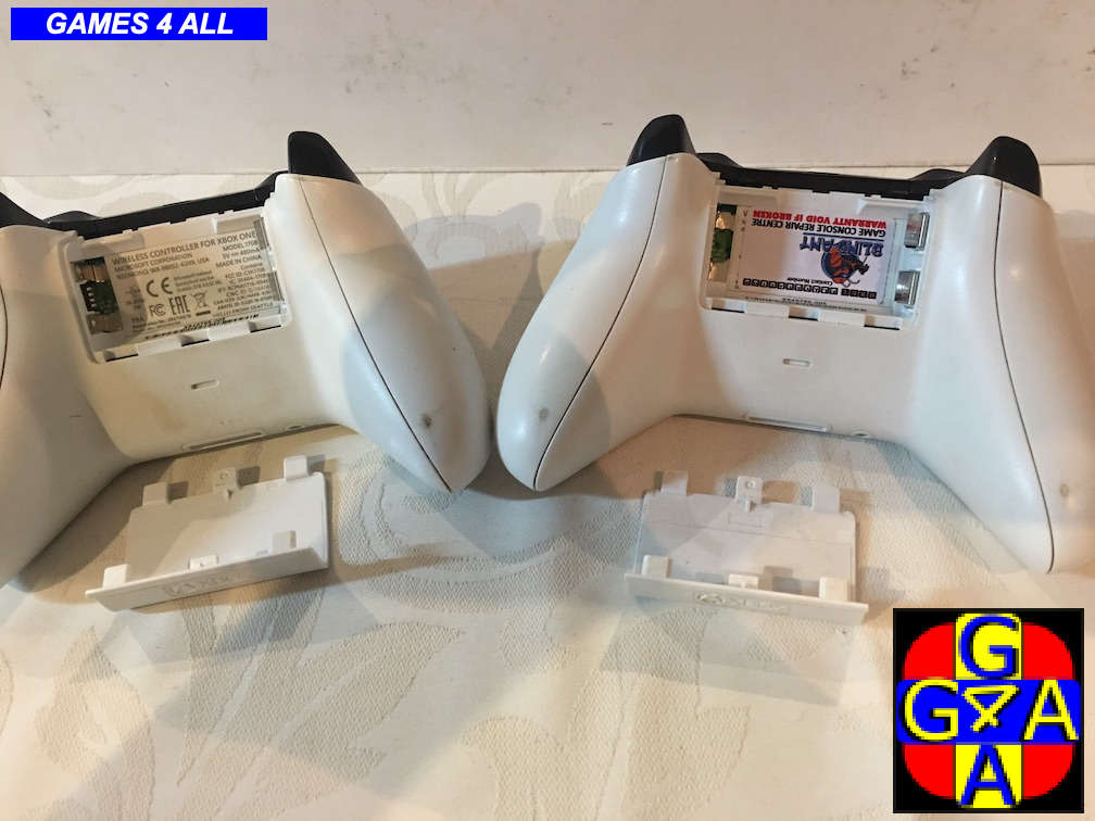 2 XBox ONE Controllers - BOTH FAULTY