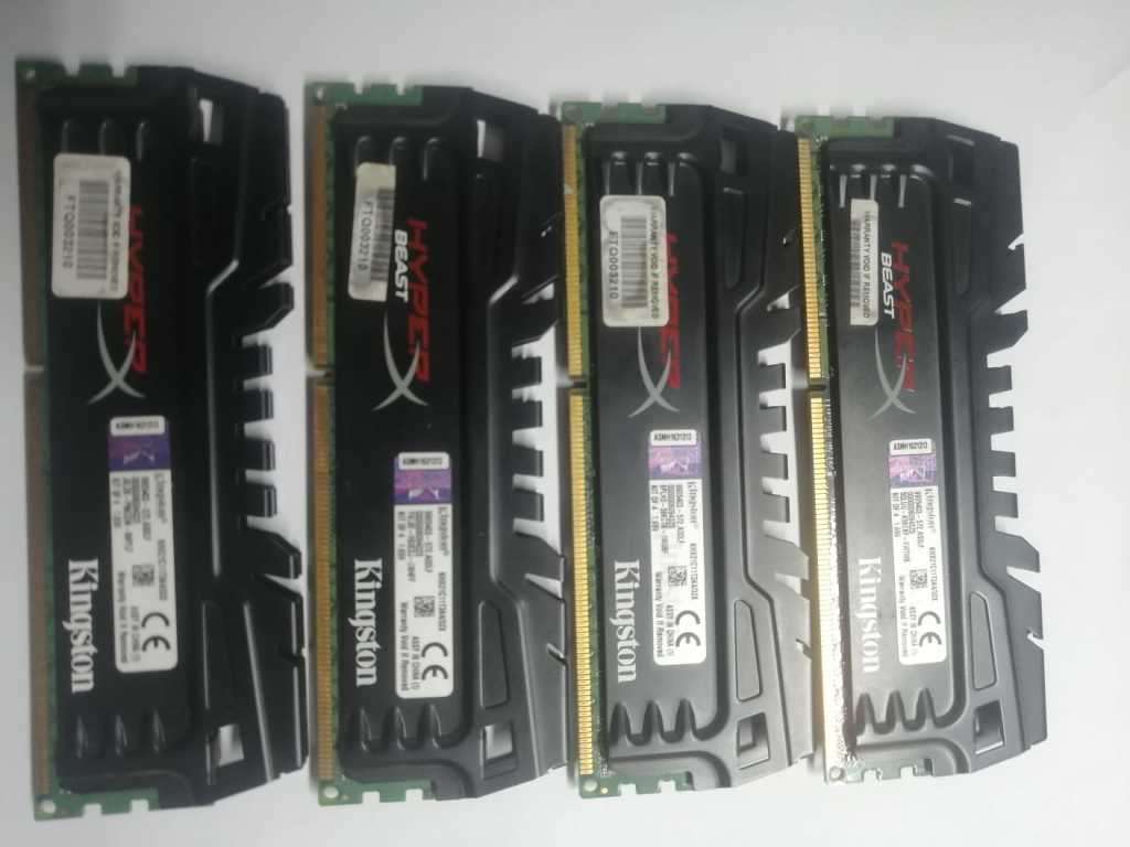 8gb x 4 2133hz Ram DDR3 Kingston Hyper X fury Beast (32GB)