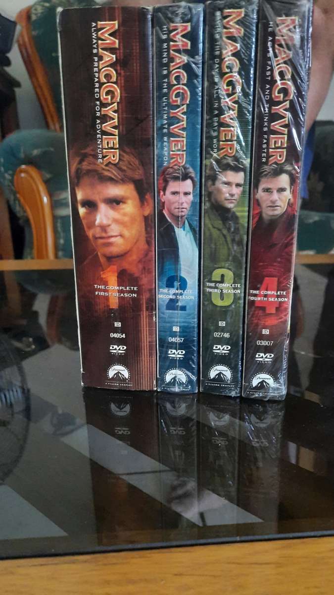 MacGyver DVD Collection: Complete Seasons 1-4 - Classic Action Series!