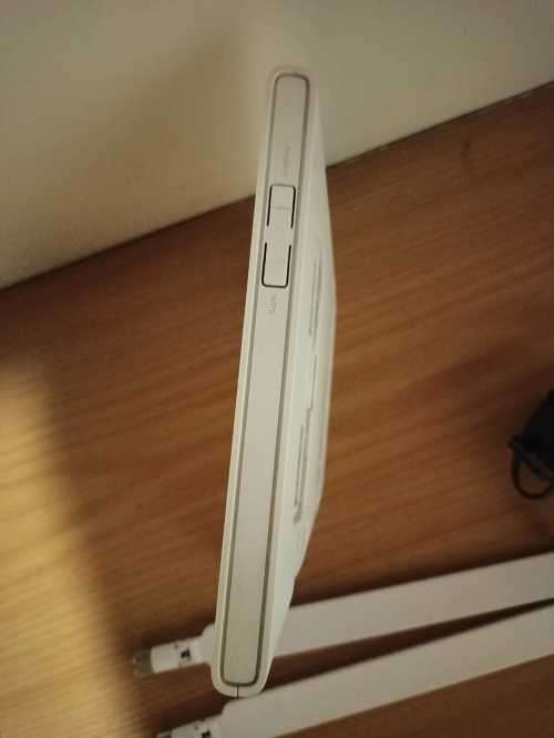 Hauwei B315 LTE Router (open to all networks)