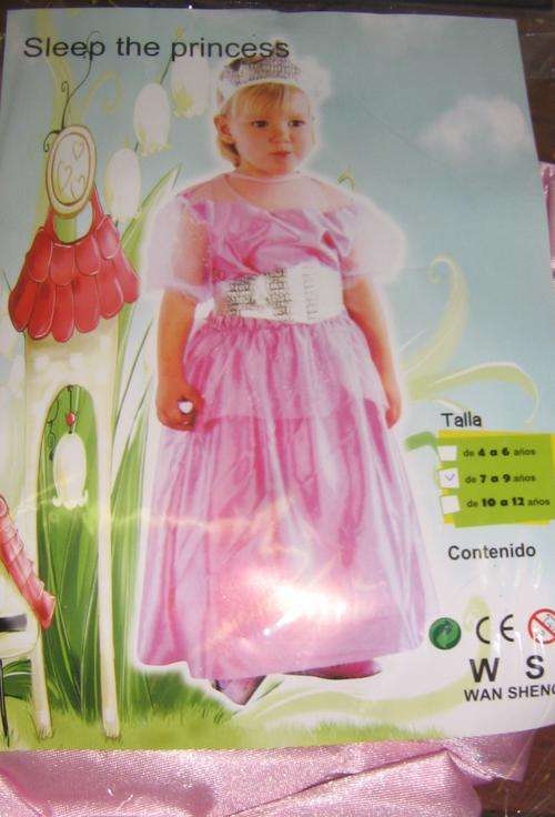 Gorgeous princess dress up dress!
