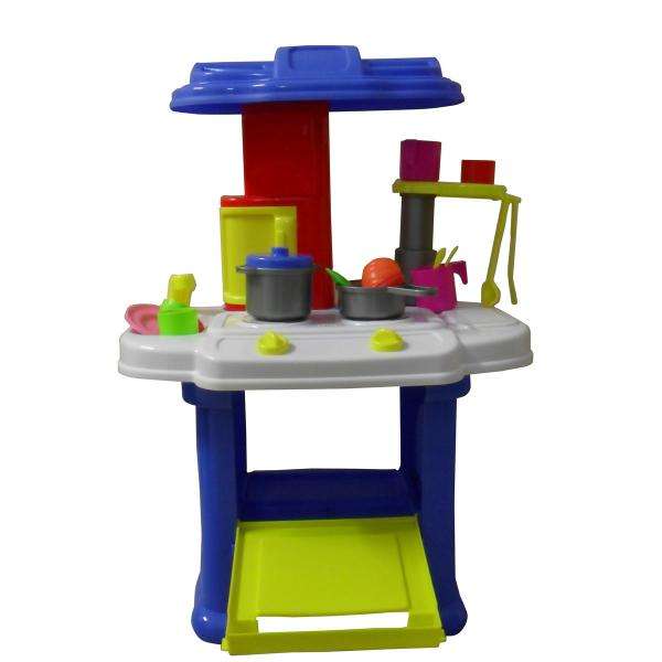 Free standing cooking kitchen centre! Great gift to any little girl