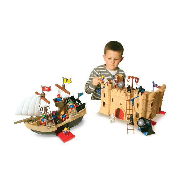 Pirate ship and Castle play set Huge set excellent Christmas Gift!
