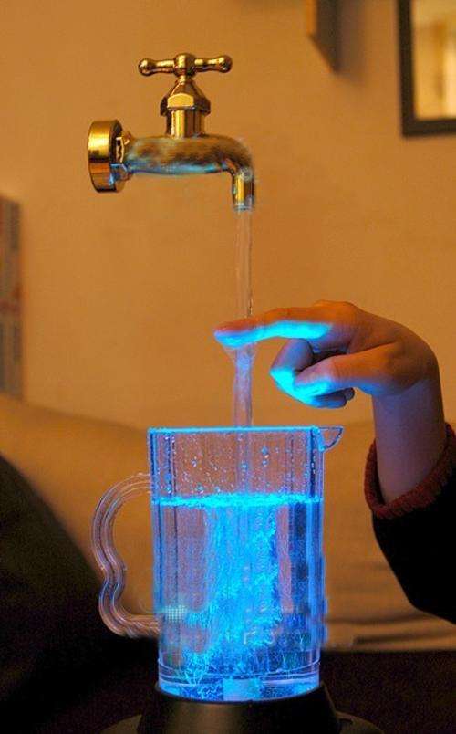 Magic faucet mug, excellent party asseccory or great gift!