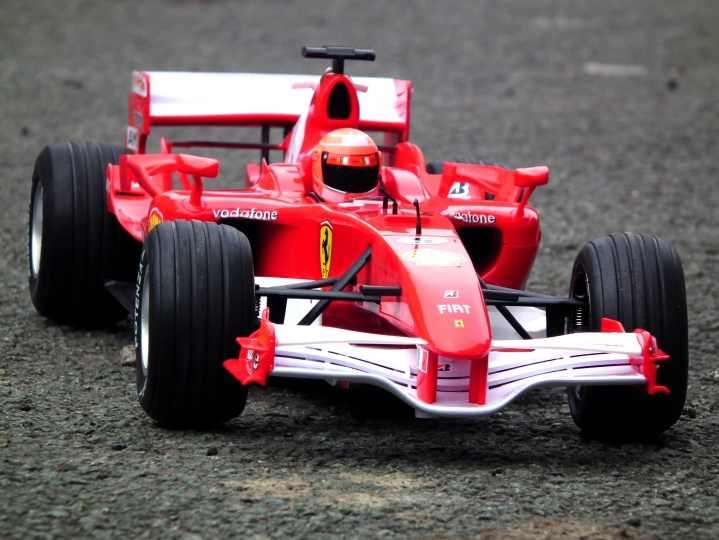 Remote Control 1:10 scale Racing car-Rechargable Batteries included-Charger included!!!