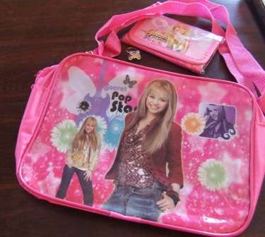 Lovely, Hannah Montana Shoulder Bag , Wallet and ring for only 1 Bid! R1 NO Reserve!