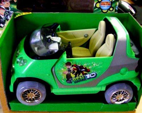 COOL !!!Brand NEW TOY Ben 10 Battery operated CAR! R1 No RESERVE Cool Christmas Pressent!