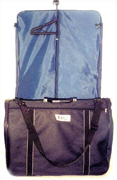 SUITE TRAVEL CASE - A Must for every Man on travel! R1 No Rerserve