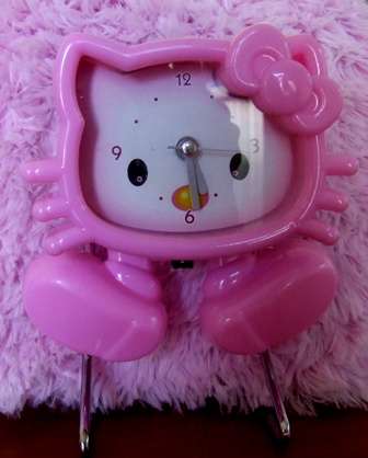 Hello Kitty CLOCK  - R1 No Reserve - Great Gift!