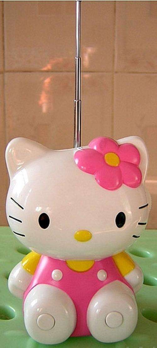 Little Hello Kitty Scan Radio -R1 No Reserve - Great Gift!