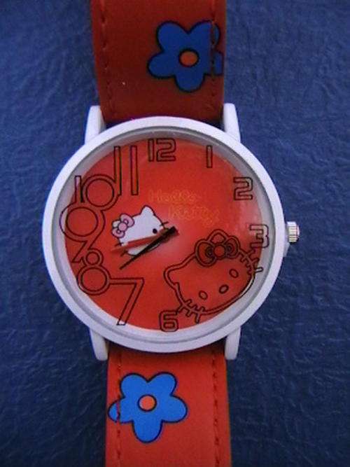 Hello Kitty  watch -R1 No Reserve - Great Gift!