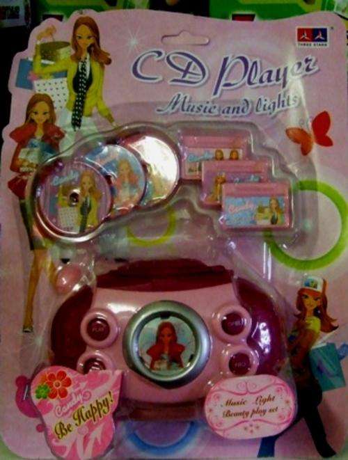 Battery operate Lights and Music CD Player a GREAT Girly toy   - R1 NO Reserve Auction