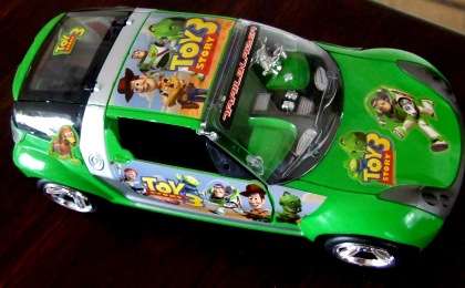 Brand NEW TOY STORY Battery operated Car with Lights and sound- R1 NO Reserve