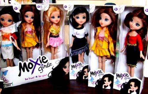 Beautifull Moxie Girl doll on R1 no Reserve auction