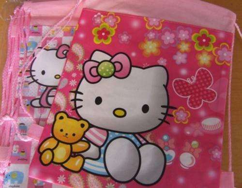 Hello Kitty String Swimming Bag Great asseccory to have easy carry over your shoulder!