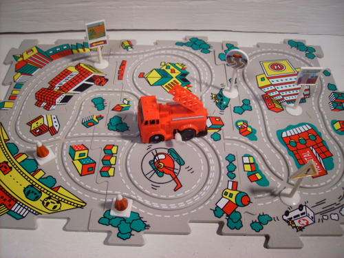 Wind up toy on puzzle track - Excellent fun item to have!