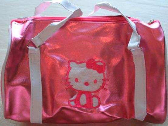 Limited stock! Beautifull, Hello Kitty Bling Hand bag - R1 NO Reserve!