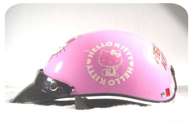 Hello Kitty Helmet up for grabs!!! R1 No Reserve auction