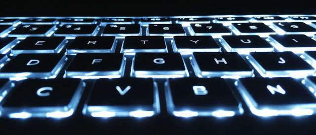 *20K RETAIL*DELL LATITUDE 5590,8TH GEN INTEL QUAD CORE I5,8GB RAM,256GB SSD,ONLY R9999