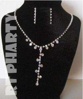 NECKLACE & EARRINGS SET  **CLASSIC DIAMANTE**