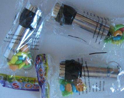 TOY TORCH WITH SWEETS
