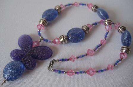 **A MIDSUMMER NIGHT'S DREAM** NECKLACE